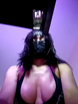 Snapshot of Latin_summer chatting on March 2025 04:47:02 AM Latin summer online show from March 2025 04:47:02 AM