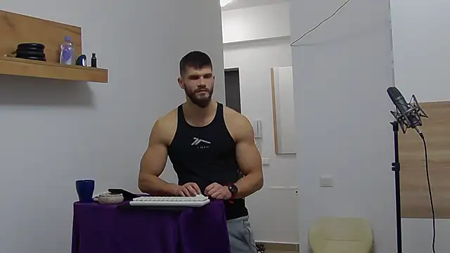 MauroTwin online show from February 2025 05:48:01 PM