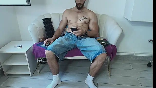 Snapshot of MauroTwin chatting on July 2026 10:54:01 AM MauroTwin online show from July 2026 10:54:01 AM