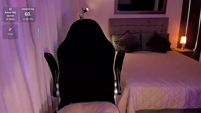 AmyWood online show from October 2025 07:40:01 PM