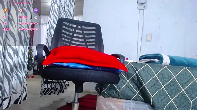 kilian xx online show from December 2025 11:15:02 AM