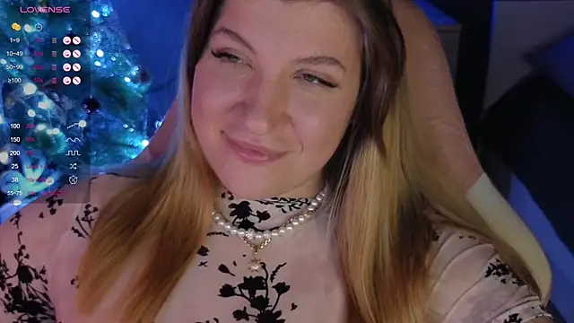 Snapshot of Fairy__Sofia chatting on December 2024 02:34:02 PM Fairy Sofia online show from December 2024 02:34:02 PM