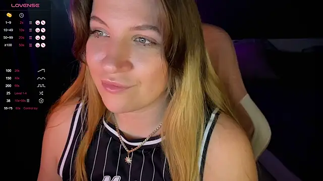 Snapshot of Fairy__Sofia chatting on January 2025 12:29:01 PM Fairy Sofia online show from January 2025 12:29:01 PM