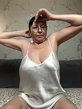 Snapshot of Amberhotqueen chatting on July 2026 08:05:01 AM Amberhotqueen online show from July 2026 08:05:01 AM
