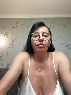 Snapshot of Amberhotqueen chatting on July 2026 12:47:02 PM Amberhotqueen online show from July 2026 12:47:02 PM