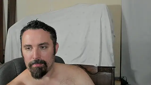 Snapshot of Metalstud chatting on June 2026 08:29:02 PM Metalstud online show from June 2026 08:29:02 PM