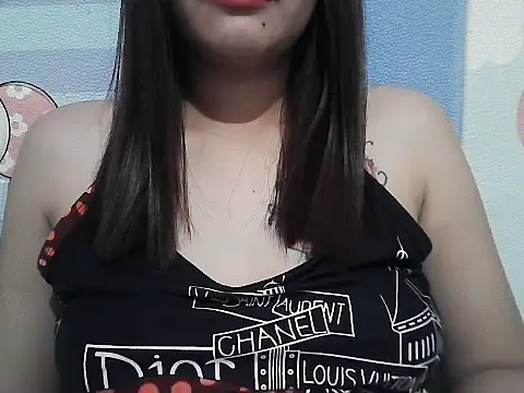 Snapshot of leamorena chatting on March 2025 03:23:02 PM leamorena online show from March 2025 03:23:02 PM