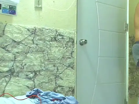 thesugar32 online show from April 2026 12:30:02 PM