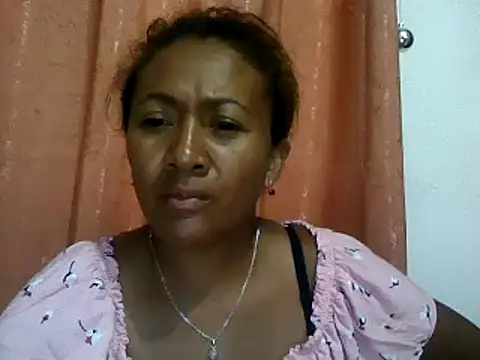 Snapshot of sexyladii chatting on December 2024 05:00:01 PM sexyladii online show from December 2024 05:00:01 PM