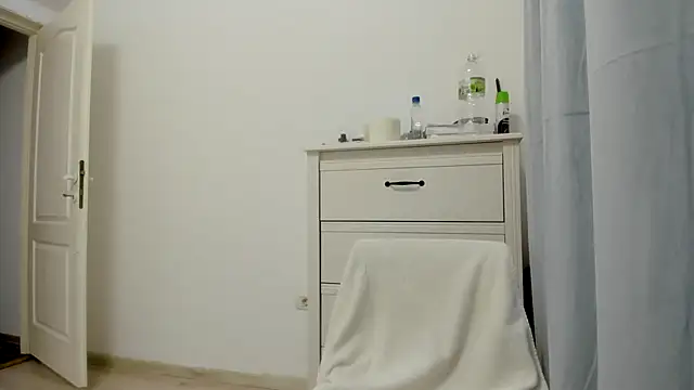 woolfiie online show from February 2025 11:26:01 PM