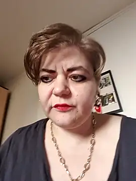 Snapshot of cindybbwsquirt chatting on March 2025 05:29:02 AM cindybbwsquirt online show from March 2025 05:29:02 AM