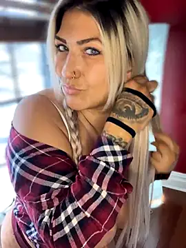 LittleMissEeve online show from December 2025 09:31:02 PM