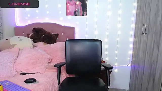 camy doll online show from December 2025 01:11:02 AM