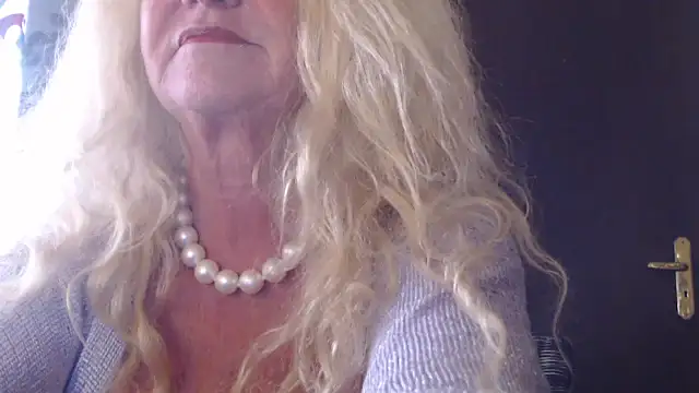 THESensualhorny online show from November 2025 03:22:02 PM