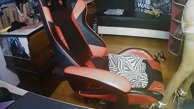 cinquantaxxx online show from November 2025 06:27:01 AM