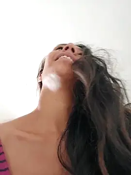 Luna-Natural online show from March 2026 03:52:01 PM