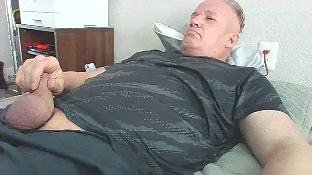 Snapshot of timothygonterman chatting on February 2025 08:18:01 PM timothygonterman online show from February 2025 08:18:01 PM