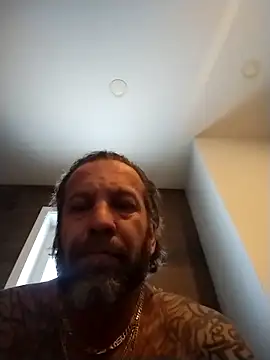 trucker1979 online show from February 2026 07:31:01 PM