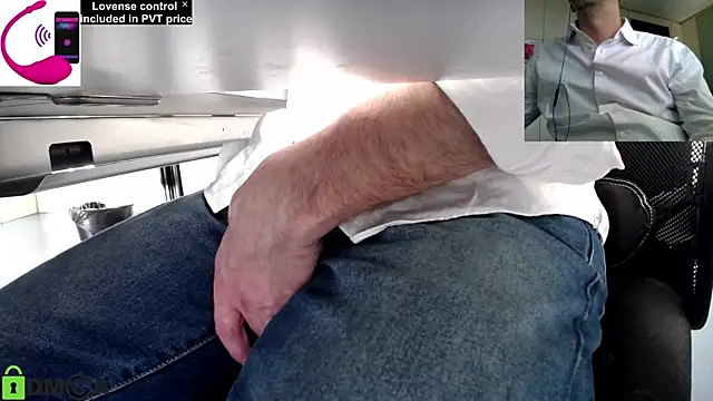 Snapshot of pliko chatting on March 2025 02:59:02 PM pliko online show from March 2025 02:59:02 PM