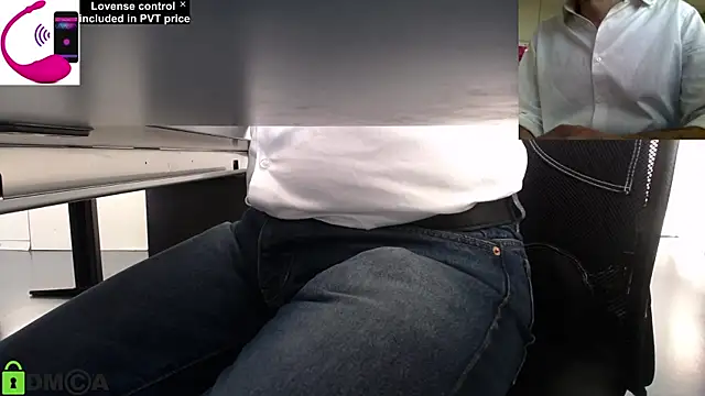 Snapshot of pliko chatting on March 2025 03:49:02 PM pliko online show from March 2025 03:49:02 PM