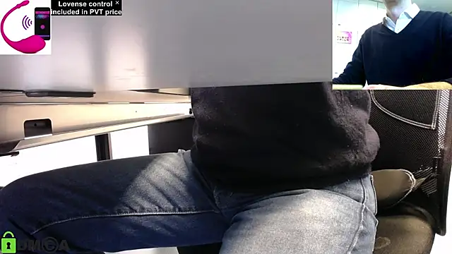 Snapshot of pliko chatting on March 2025 09:48:02 AM pliko online show from March 2025 09:48:02 AM