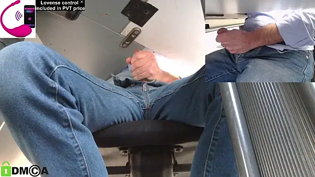 Snapshot of pliko chatting on October 2025 02:20:01 PM pliko online show from October 2025 02:20:01 PM