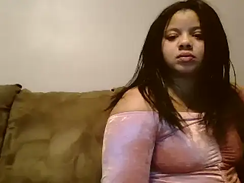 Snapshot of beautylovess chatting on February 2025 10:19:01 PM beautylovess online show from February 2025 10:19:01 PM