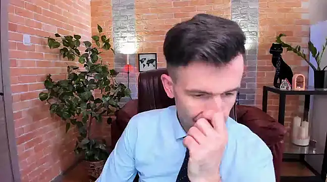 SteveTiger online show from February 2025 12:00:01 PM