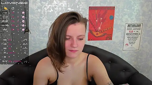 Snapshot of MelindaTin chatting on March 2025 05:01:02 AM MelindaTin online show from March 2025 05:01:02 AM