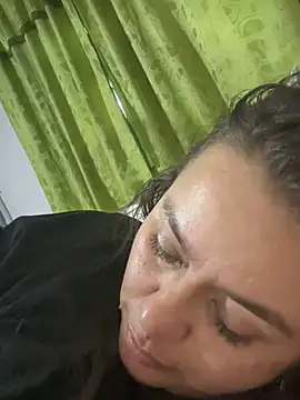 Snapshot of Ixchel_Anaid chatting on June 2026 01:04:01 PM Ixchel Anaid online show from June 2026 01:04:01 PM