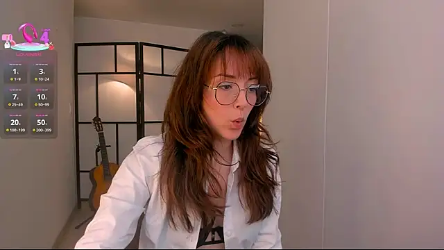 Snapshot of molly_marmalade_ chatting on May 2026 05:42:02 PM molly marmalade online show from May 2026 05:42:02 PM