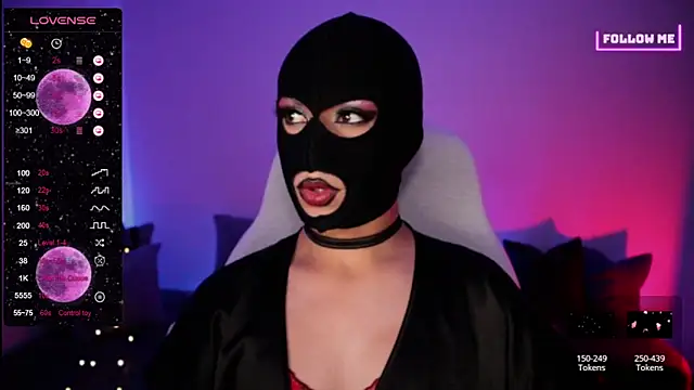 Snapshot of Bigfemblue chatting on December 2024 03:23:02 AM Bigfemblue online show from December 2024 03:23:02 AM