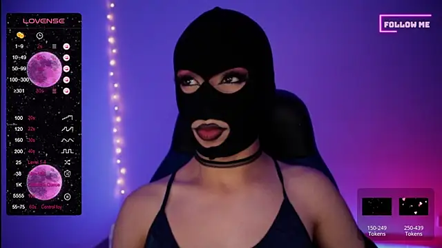 Snapshot of Bigfemblue chatting on January 2025 02:57:01 AM Bigfemblue online show from January 2025 02:57:01 AM