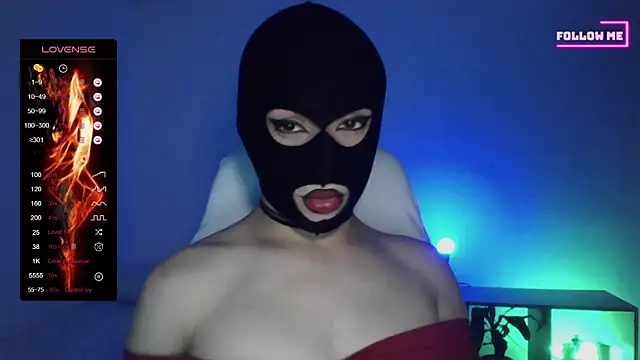 Snapshot of Bigfemblue chatting on November 2025 11:18:02 PM Bigfemblue online show from November 2025 11:18:02 PM