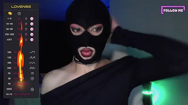 Snapshot of Bigfemblue chatting on November 2025 10:44:02 PM Bigfemblue online show from November 2025 10:44:02 PM