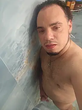 latinoflpr online show from November 2025 09:28:01 PM