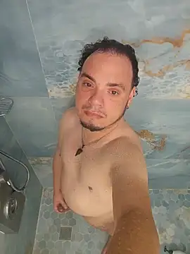 latinoflpr online show from February 2026 11:23:01 PM