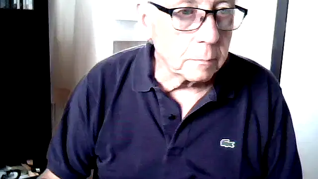 johnjohn622662 online show from June 2026 01:58:02 PM