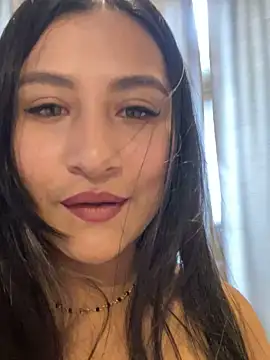 Snapshot of Rubyross21 chatting on January 2025 06:31:01 PM Rubyross21 online show from January 2025 06:31:01 PM