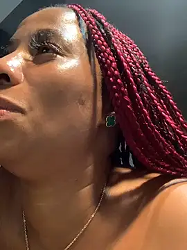 Snapshot of CurvyDesire1 chatting on February 2025 06:52:02 AM CurvyDesire1 online show from February 2025 06:52:02 AM