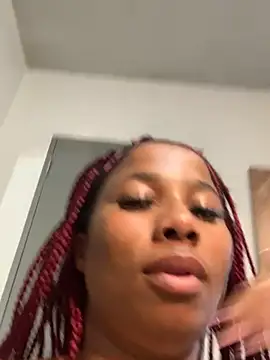 Snapshot of CurvyDesire1 chatting on February 2025 03:36:02 PM CurvyDesire1 online show from February 2025 03:36:02 PM