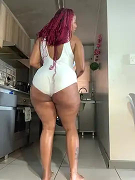 Snapshot of CurvyDesire1 chatting on March 2025 07:48:01 AM CurvyDesire1 online show from March 2025 07:48:01 AM