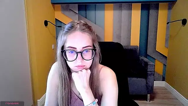 AliceAdams online show from March 2025 11:37:02 AM