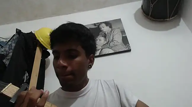 Snapshot of stevenosori chatting on December 2024 07:48:02 PM stevenosori online show from December 2024 07:48:02 PM