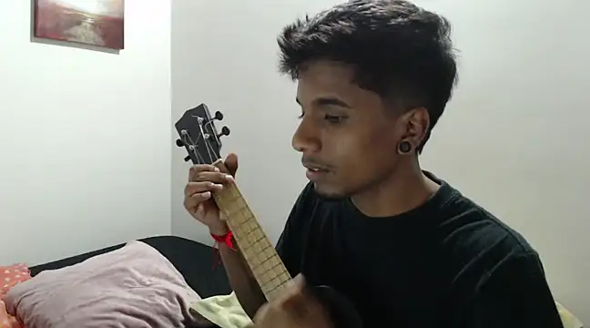 Snapshot of stevenosori chatting on December 2024 09:51:01 PM stevenosori online show from December 2024 09:51:01 PM