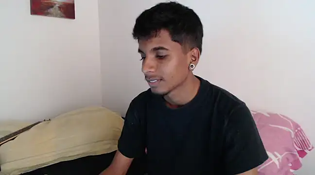 Snapshot of stevenosori chatting on December 2024 10:25:01 PM stevenosori online show from December 2024 10:25:01 PM