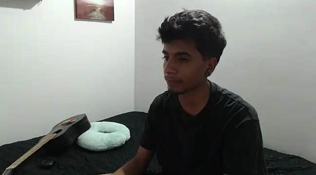 Snapshot of stevenosori chatting on January 2025 04:04:01 AM stevenosori online show from January 2025 04:04:01 AM