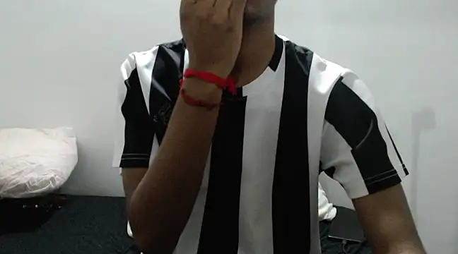 Snapshot of stevenosori chatting on January 2025 02:15:01 AM stevenosori online show from January 2025 02:15:01 AM