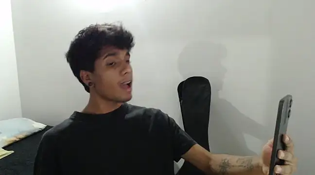 Snapshot of stevenosori chatting on February 2025 12:46:01 AM stevenosori online show from February 2025 12:46:01 AM