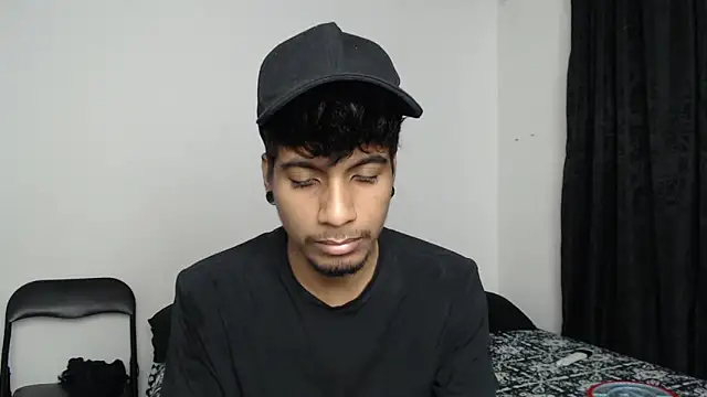 Snapshot of stevenosori chatting on November 2025 07:30:02 AM stevenosori online show from November 2025 07:30:02 AM